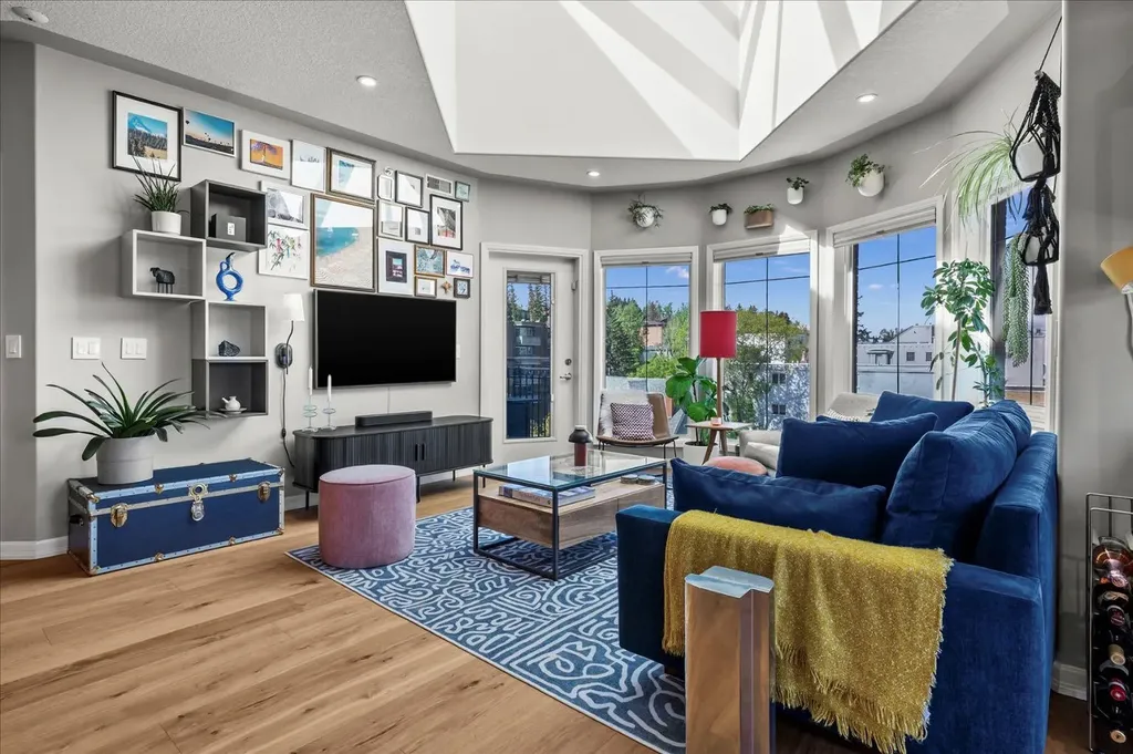 838 19 Avenue SW Calgary AB T2T 6H2