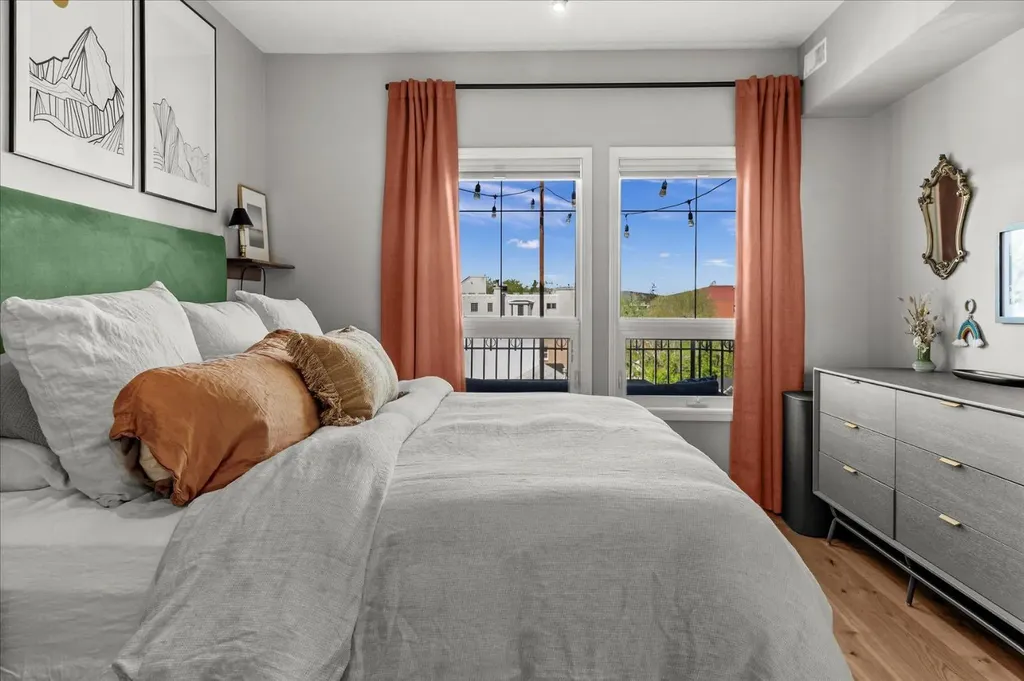 838 19 Avenue SW Calgary AB T2T 6H2