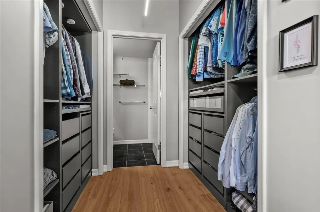 838 19 Avenue SW Calgary AB T2T 6H2