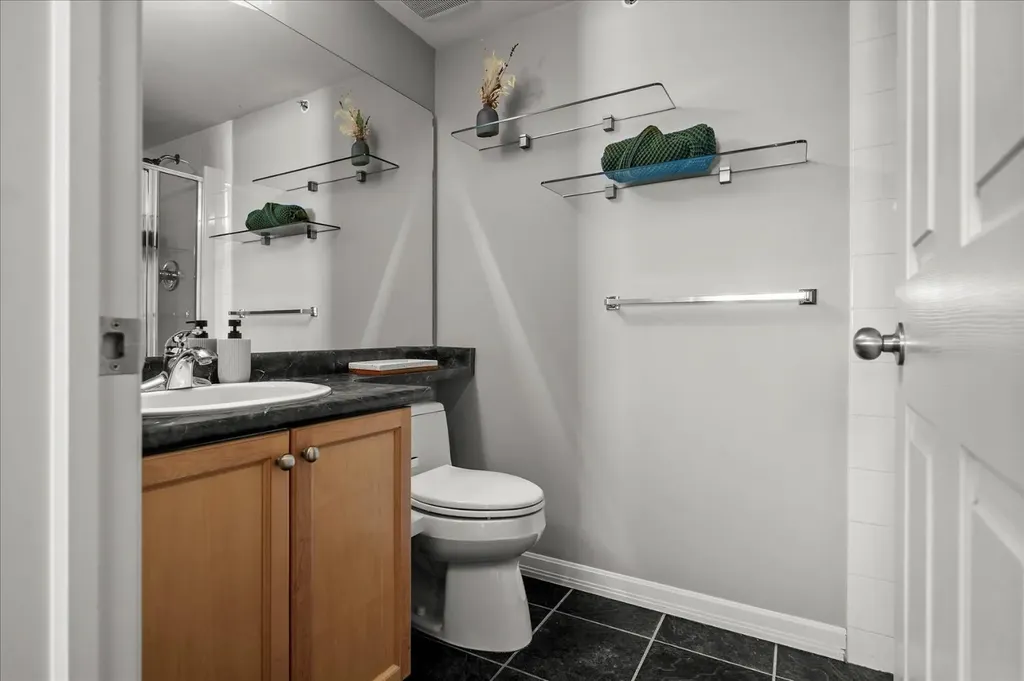 838 19 Avenue SW Calgary AB T2T 6H2