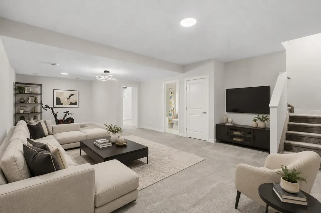 61 Rowmont Heath NW Calgary AB T3L 0H9