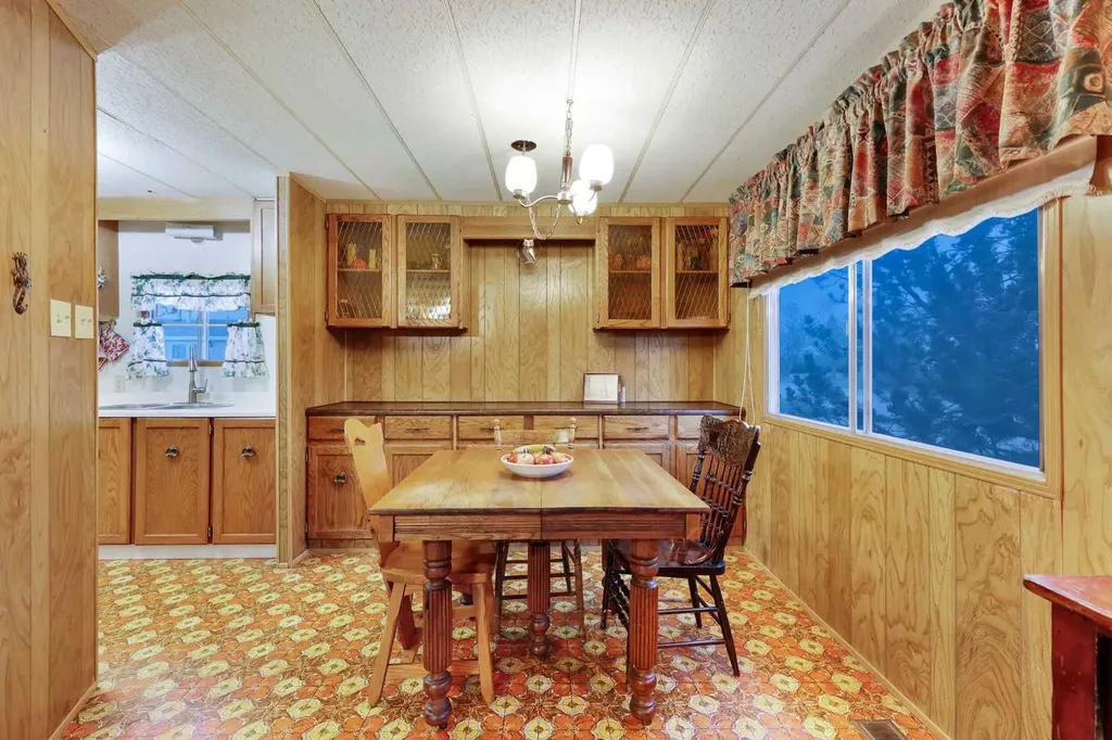603 Alberta Avenue Carmangay AB T0L 0N0