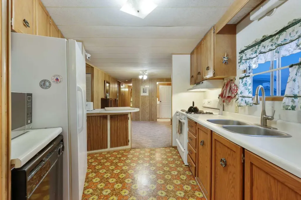 603 Alberta Avenue Carmangay AB T0L 0N0