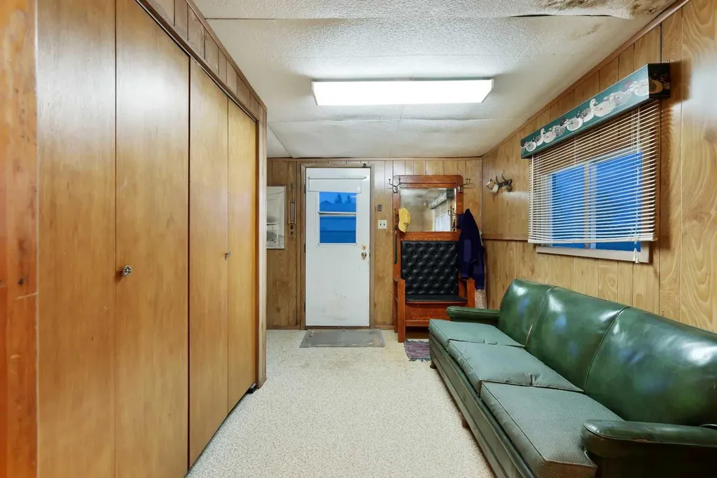 603 Alberta Avenue Carmangay AB T0L 0N0