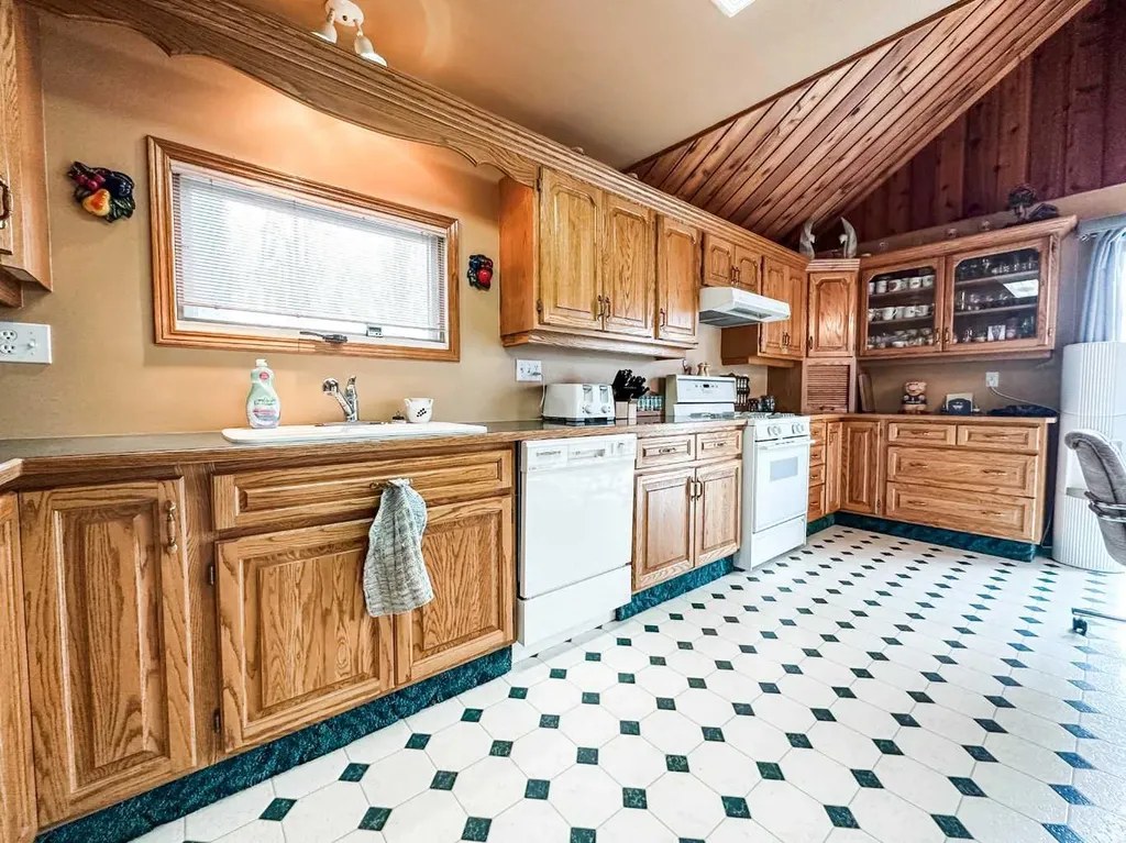 41 Sands Street Rochon Sands AB T0C 3B0