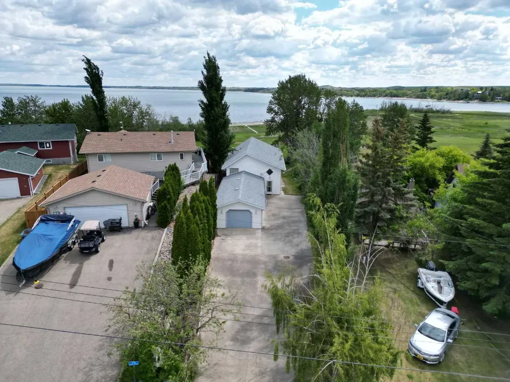 41 Sands Street Rochon Sands AB T0C 3B0