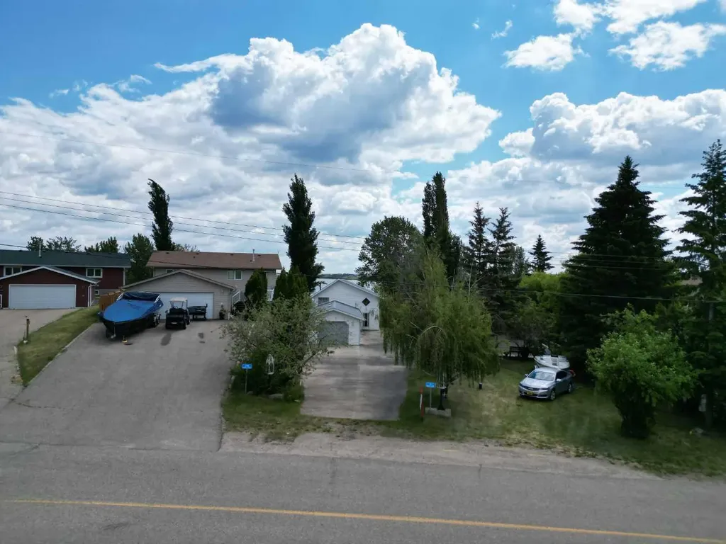 41 Sands Street Rochon Sands AB T0C 3B0