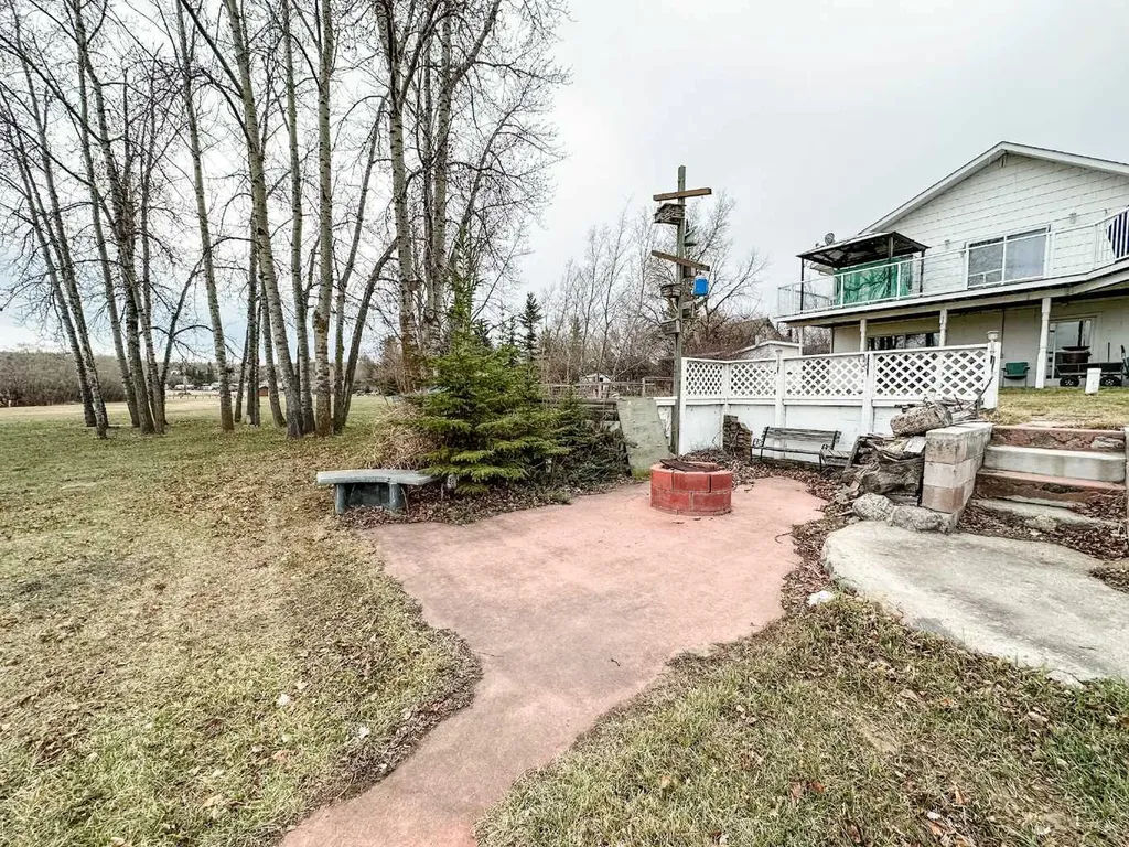 41 Sands Street Rochon Sands AB T0C 3B0