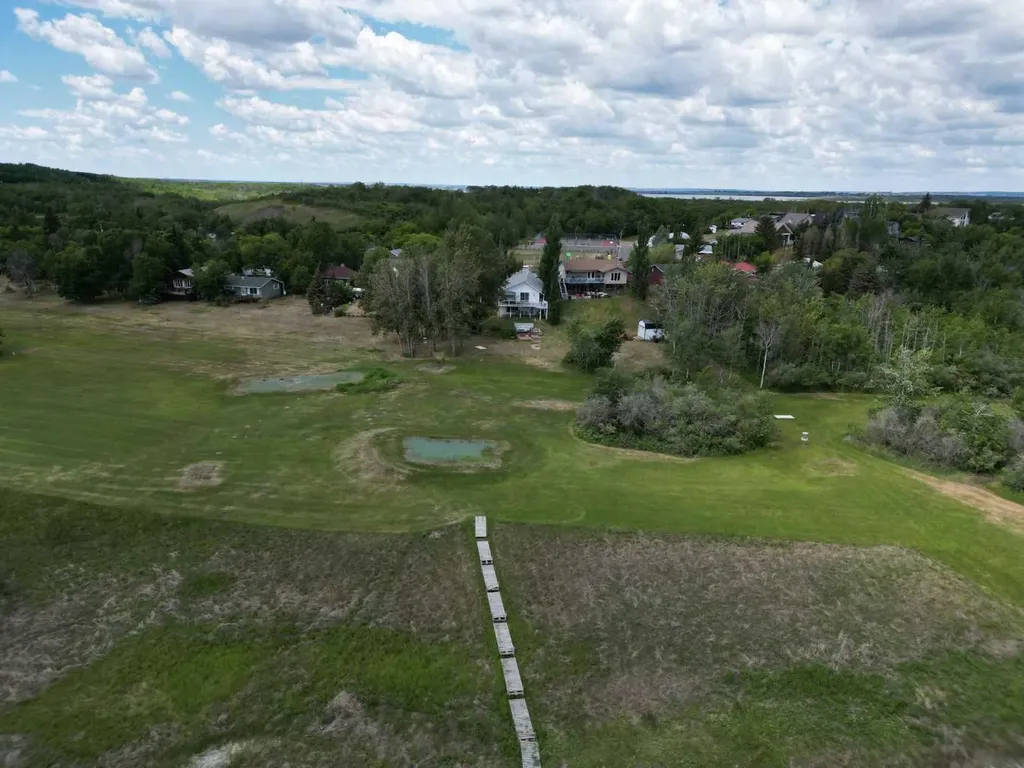 41 Sands Street Rochon Sands AB T0C 3B0