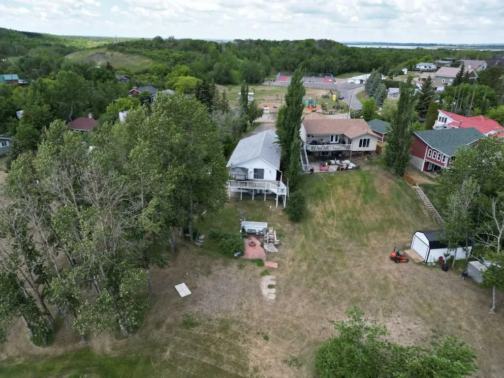 41 Sands Street Rochon Sands AB T0C 3B0