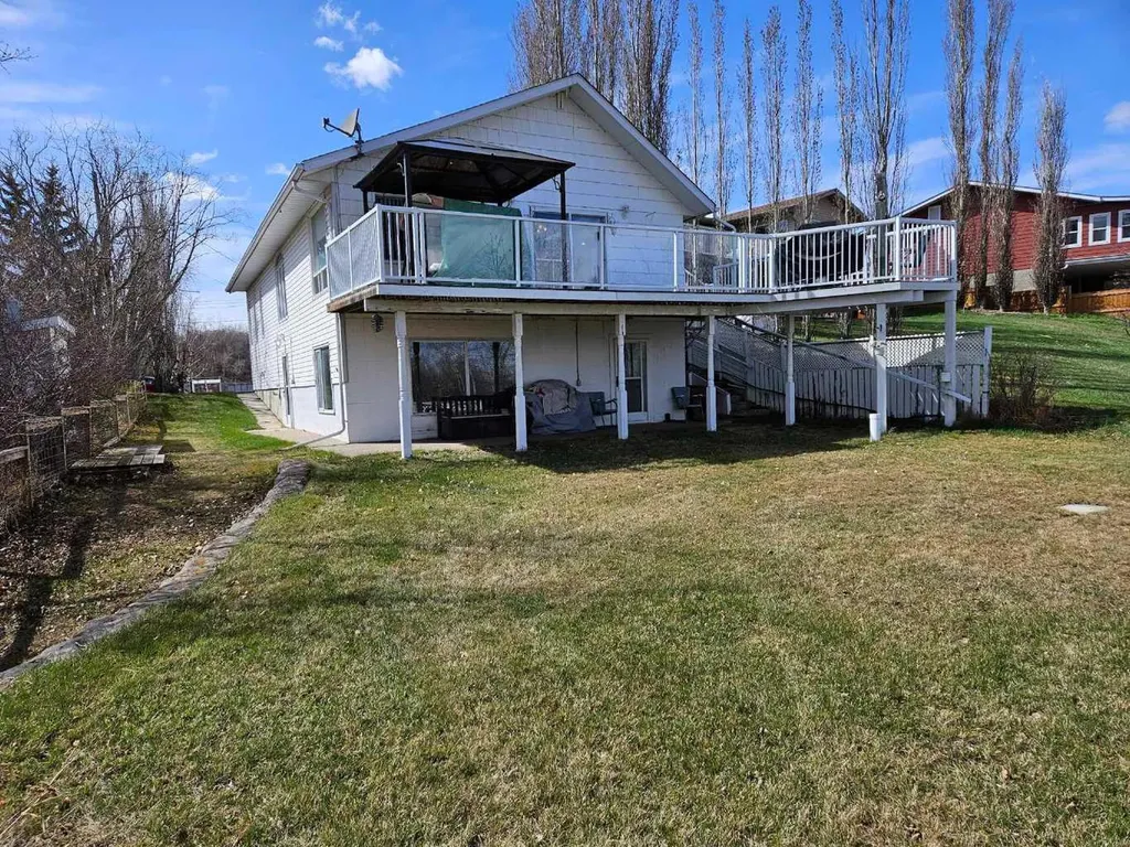 41 Sands Street Rochon Sands AB T0C 3B0