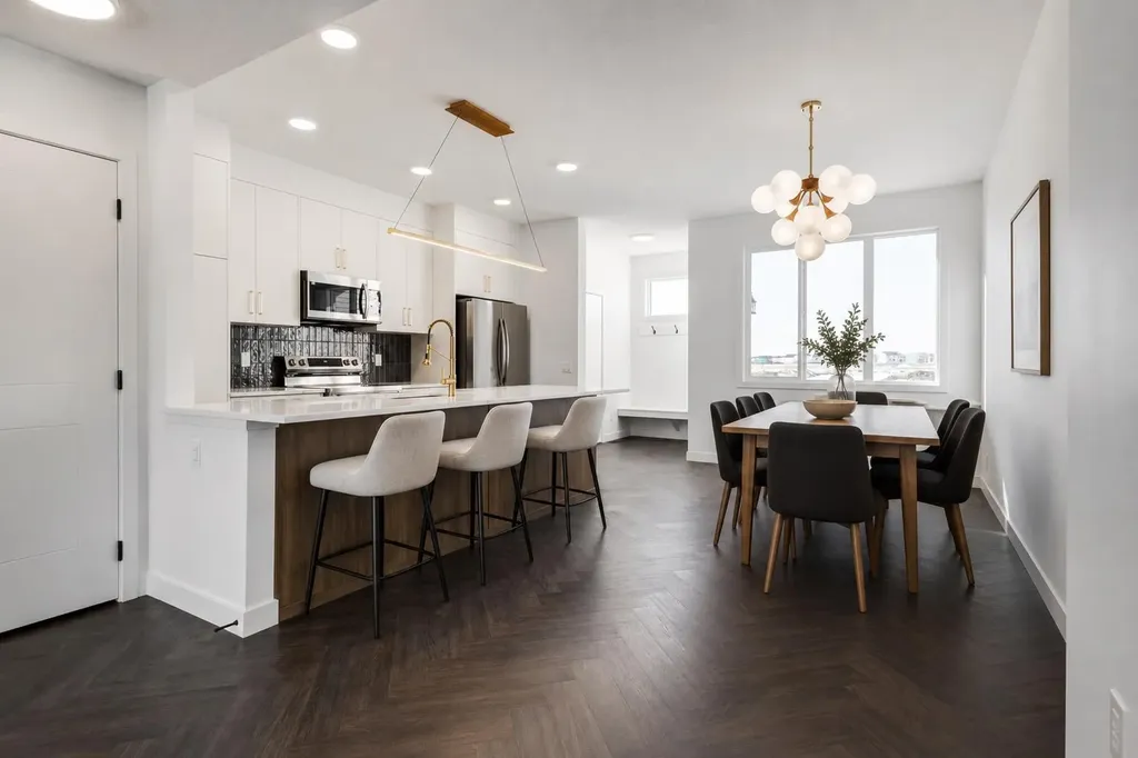 218 Greystone Boulevard Cochrane AB T4C 3K3