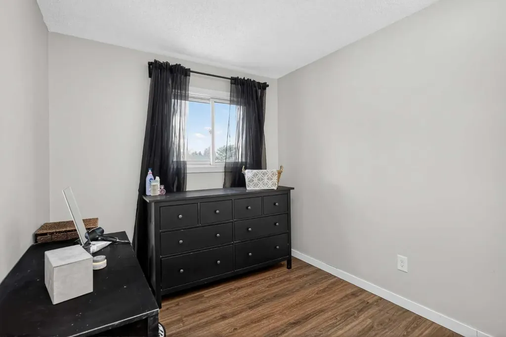 131 Templehill Drive NE Calgary AB T1Y 4T1