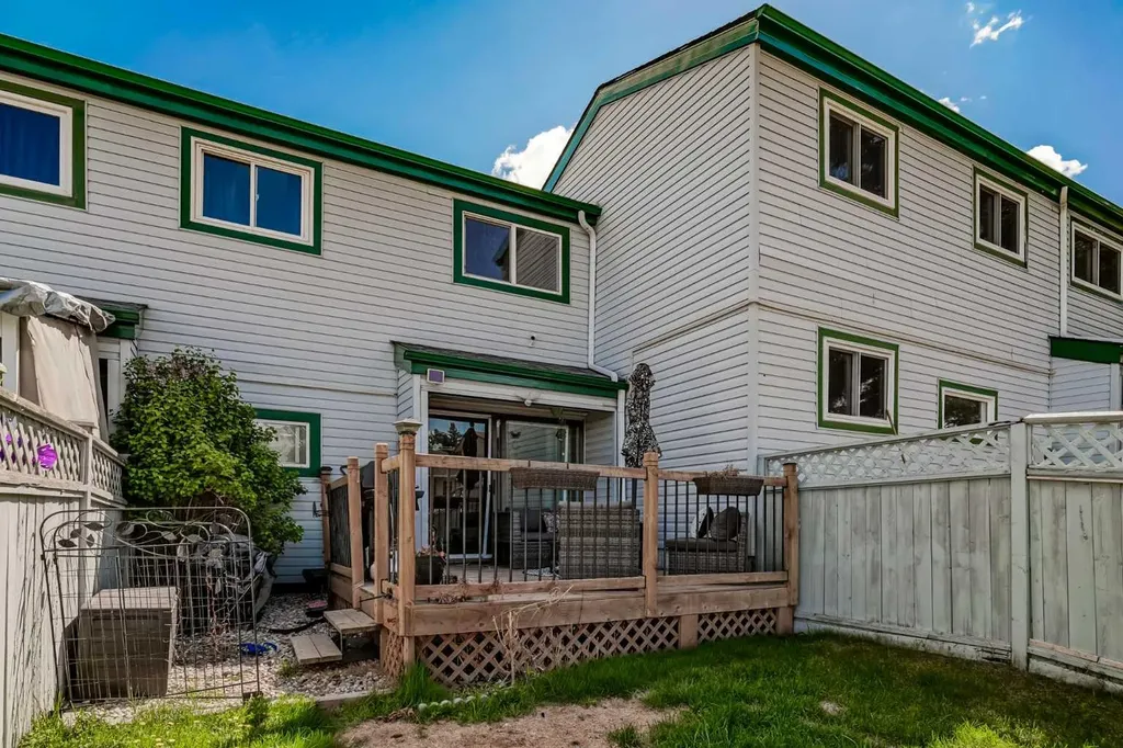 131 Templehill Drive NE Calgary AB T1Y 4T1