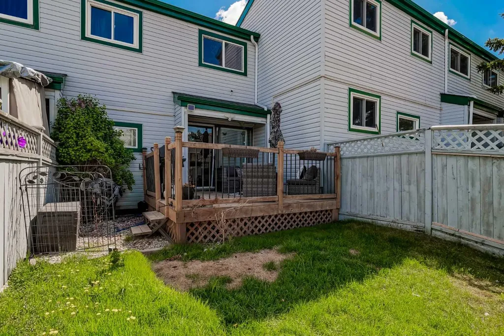131 Templehill Drive NE Calgary AB T1Y 4T1