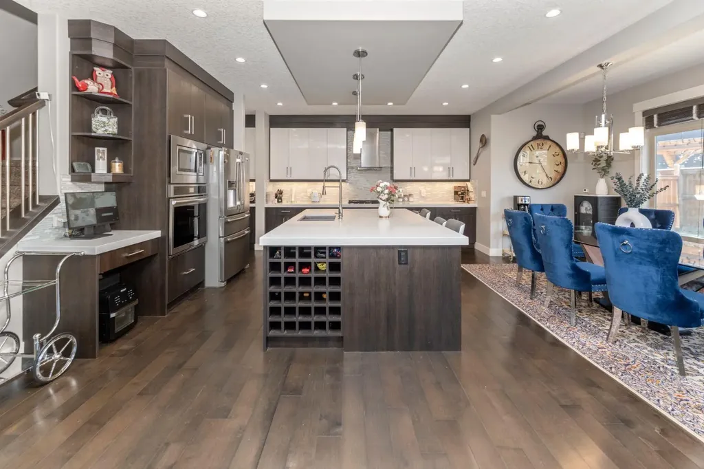249 Kinniburgh Boulevard Chestermere AB T1X 0R7