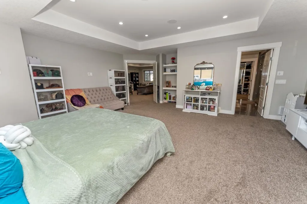 249 Kinniburgh Boulevard Chestermere AB T1X 0R7