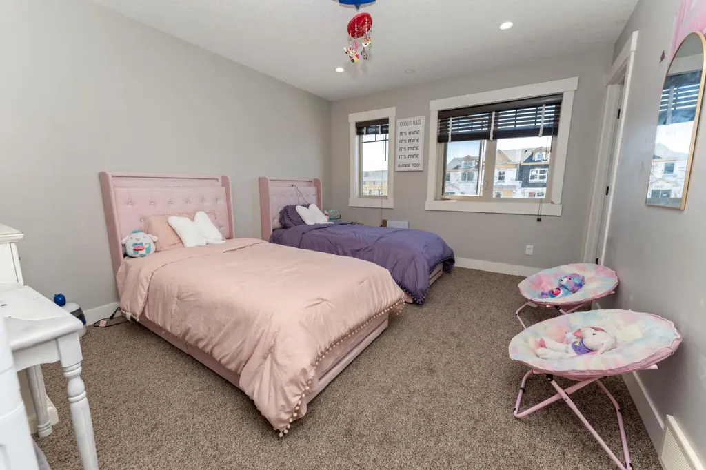 249 Kinniburgh Boulevard Chestermere AB T1X 0R7