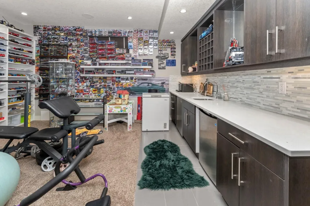 249 Kinniburgh Boulevard Chestermere AB T1X 0R7