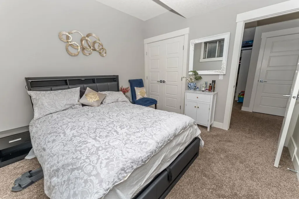 249 Kinniburgh Boulevard Chestermere AB T1X 0R7