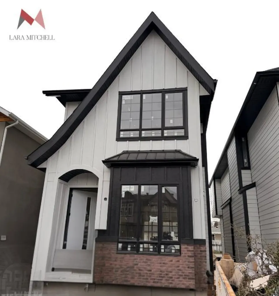 528 52 Avenue SW Calgary AB T2V0B2