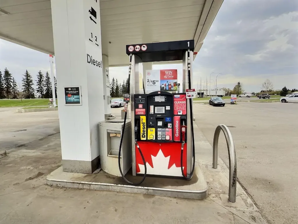 6701 53 Highway Ponoka AB T4J 1K3