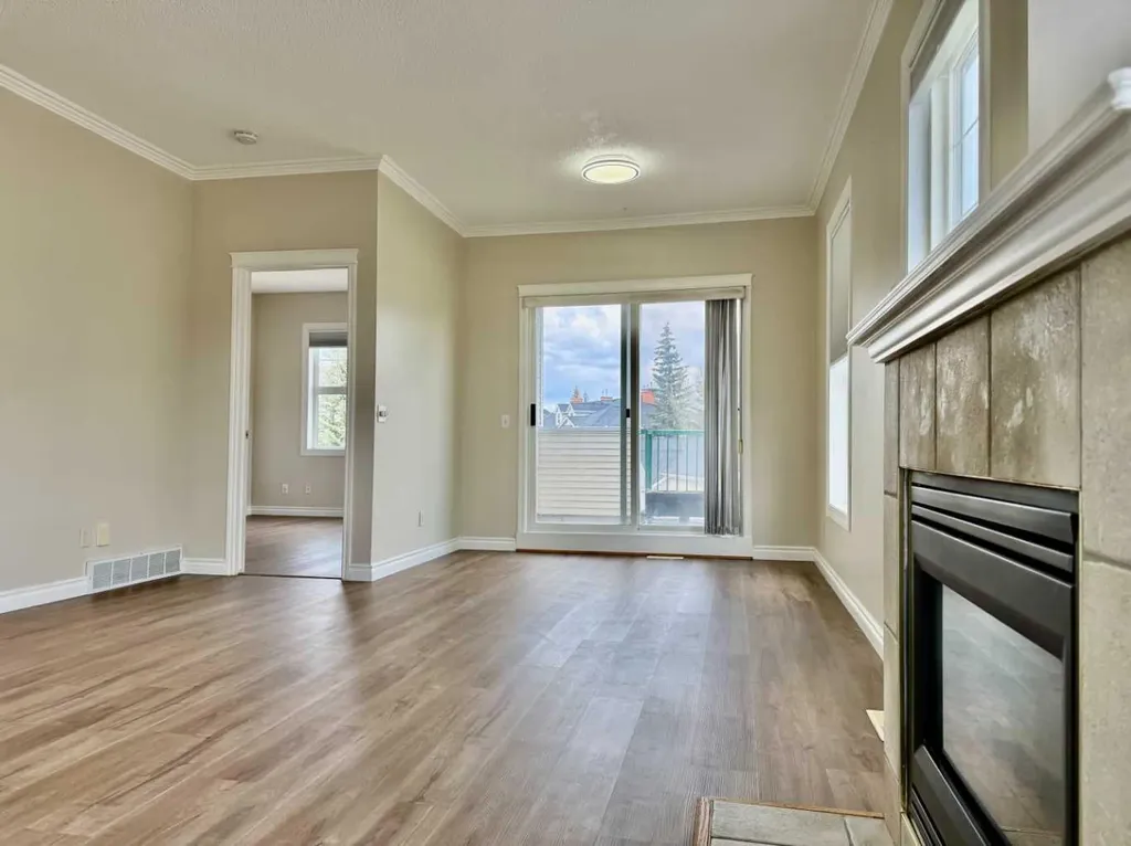 102 Prestwick Gardens SE Calgary AB T2Z 3V4