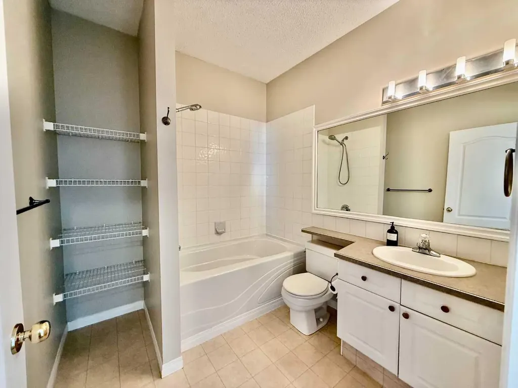 102 Prestwick Gardens SE Calgary AB T2Z 3V4