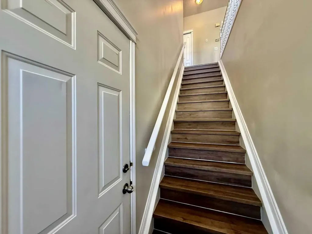 102 Prestwick Gardens SE Calgary AB T2Z 3V4