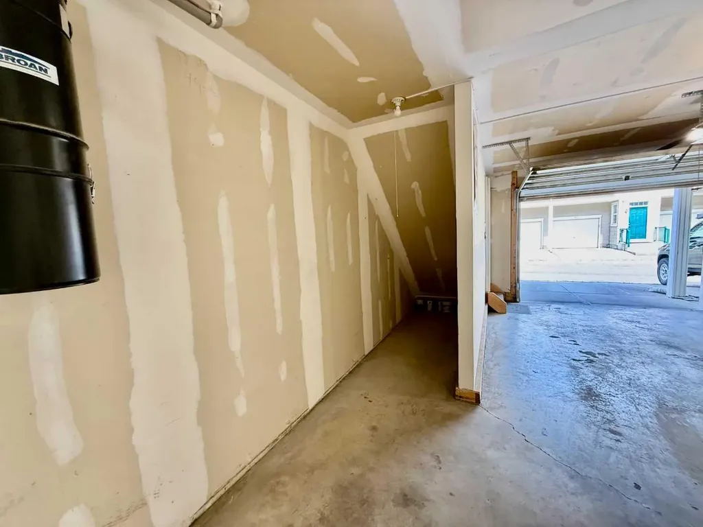102 Prestwick Gardens SE Calgary AB T2Z 3V4
