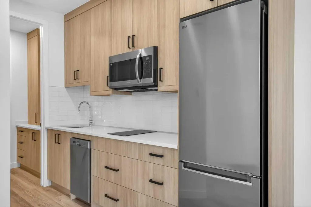 4907 Bowness Road NW Calgary AB T3B 1H1