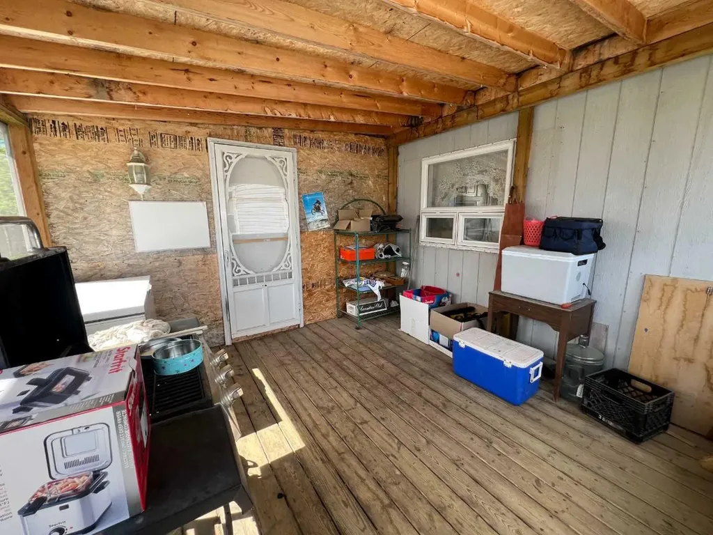 403 9 Street Fox Creek AB T0H 1P0