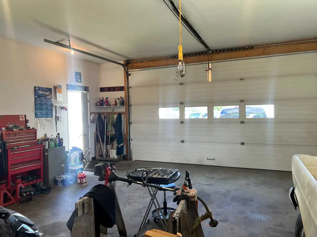 403 9 Street Fox Creek AB T0H 1P0