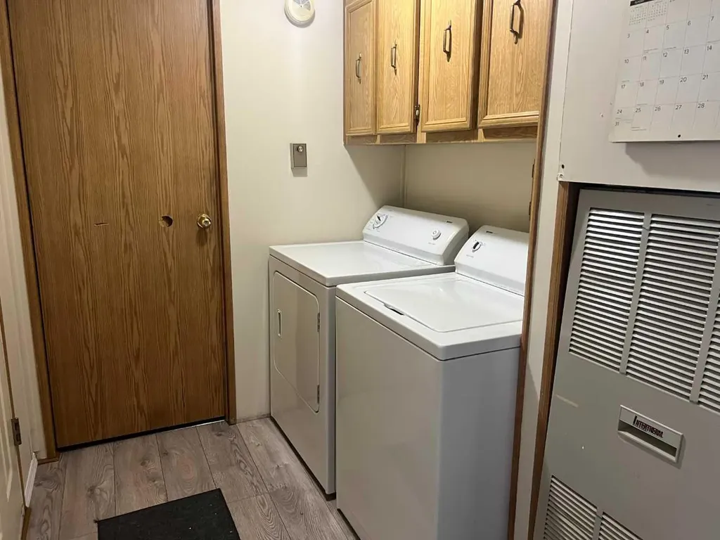 403 9 Street Fox Creek AB T0H 1P0
