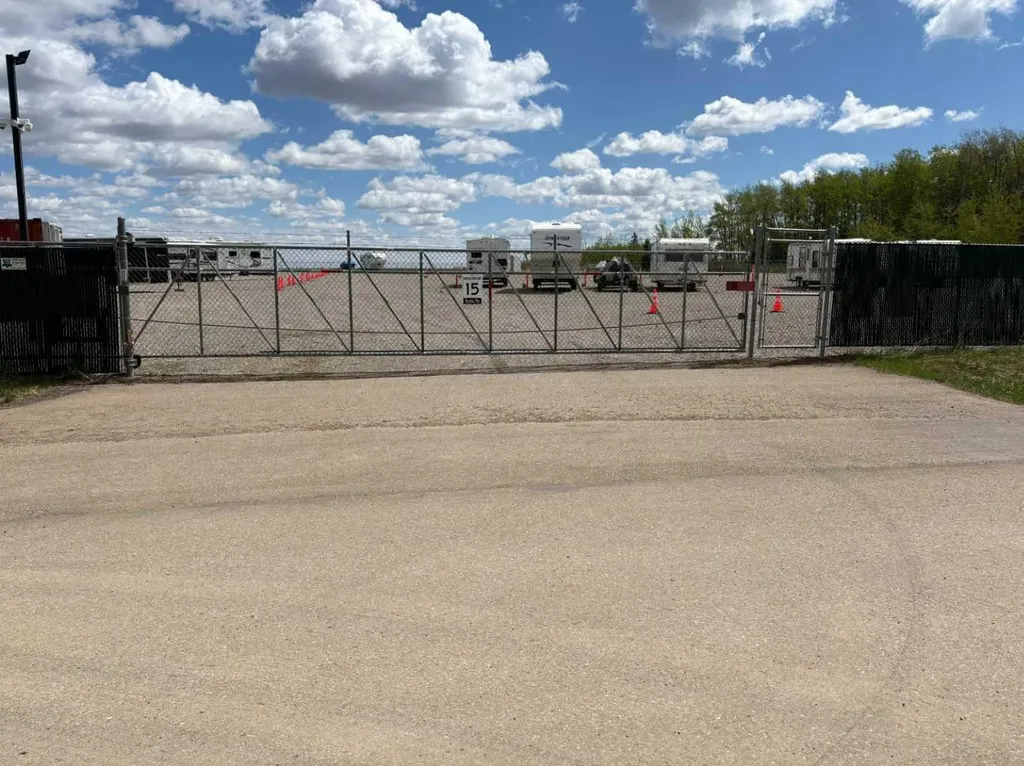 19-32532 Range Road 42 Rural Mountain View County AB T0M 1X0