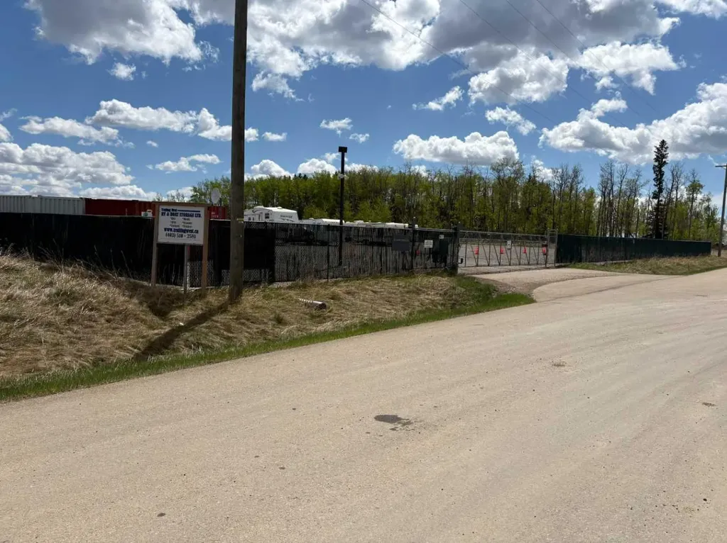 19-32532 Range Road 42 Rural Mountain View County AB T0M 1X0