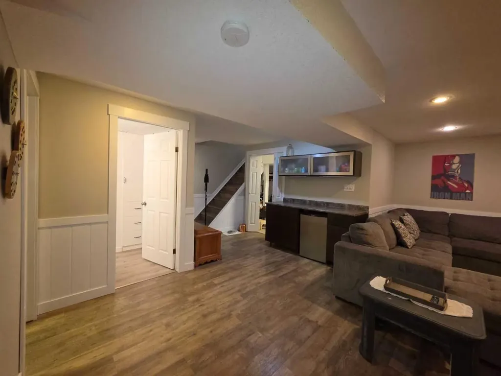 69 Alberta Crescent Lloydminster AB T9V0L8