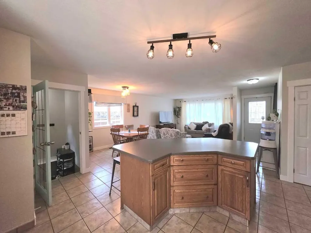 69 Alberta Crescent Lloydminster AB T9V0L8