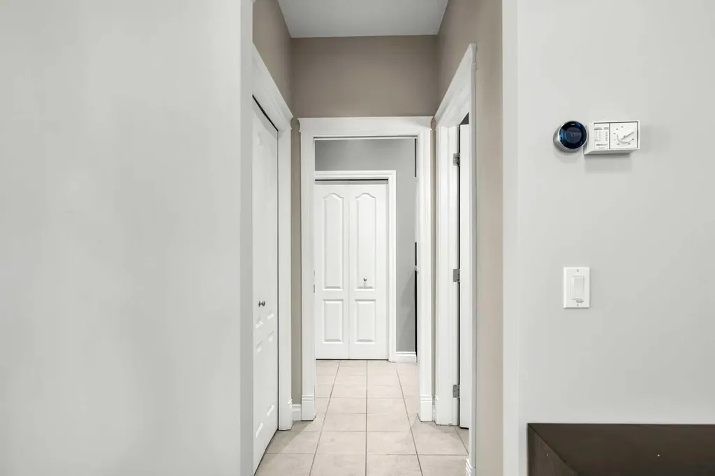 117 Westmount Road Okotoks AB T1S 2J5
