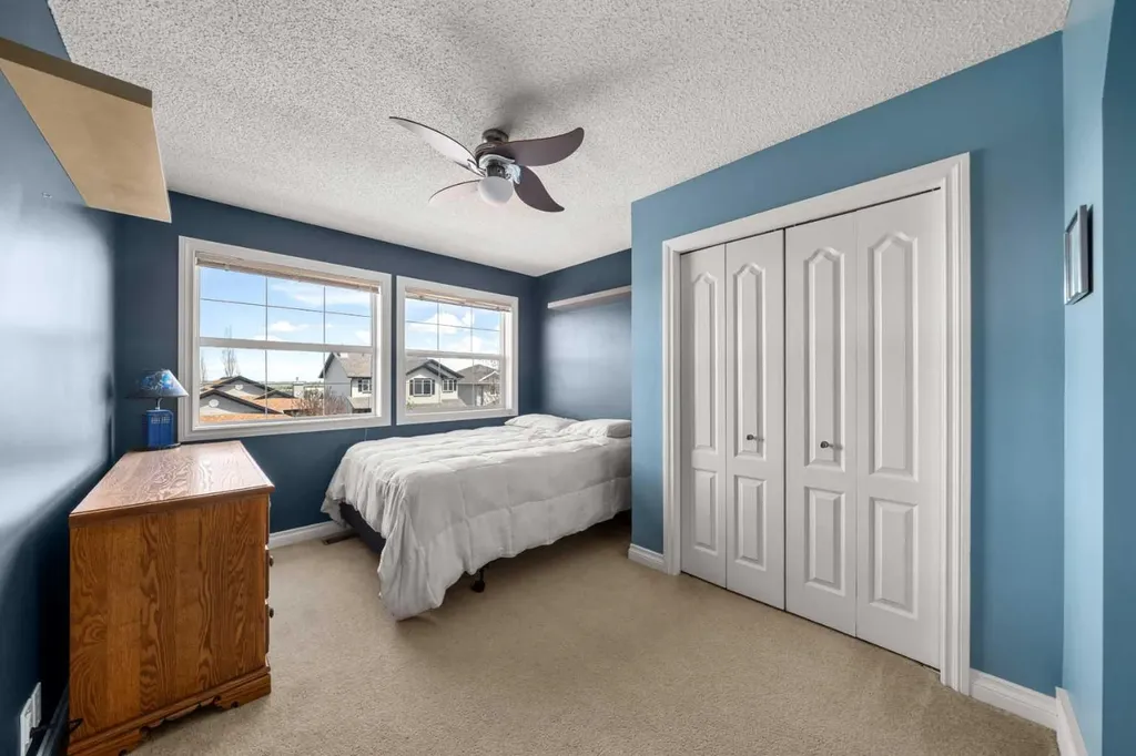 117 Westmount Road Okotoks AB T1S 2J5