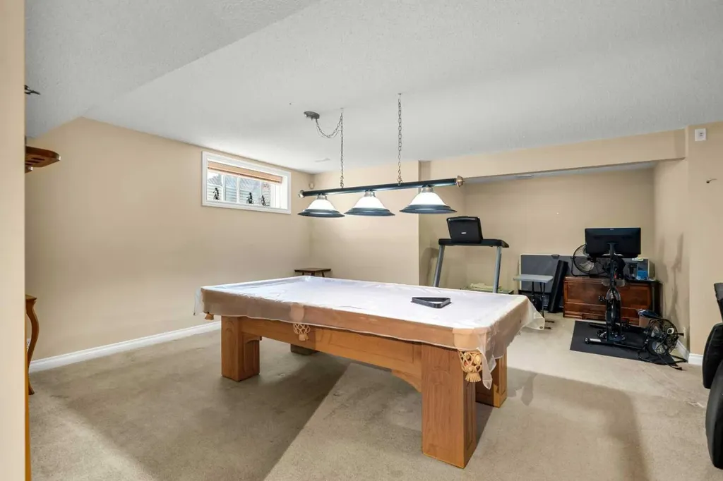 117 Westmount Road Okotoks AB T1S 2J5