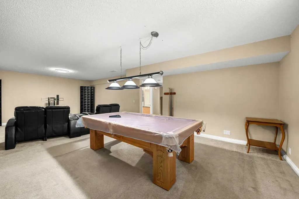 117 Westmount Road Okotoks AB T1S 2J5