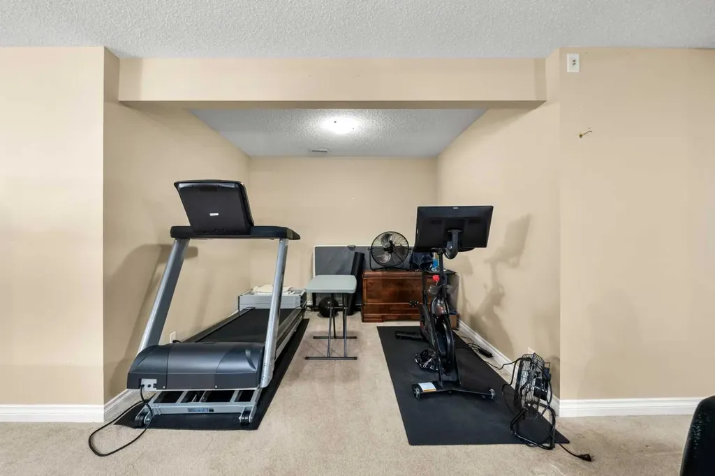 117 Westmount Road Okotoks AB T1S 2J5