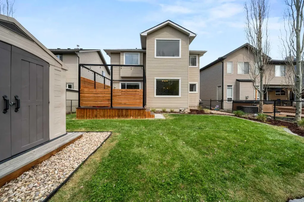 117 Westmount Road Okotoks AB T1S 2J5