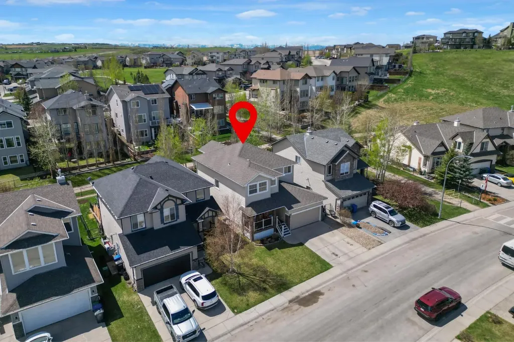 117 Westmount Road Okotoks AB T1S 2J5