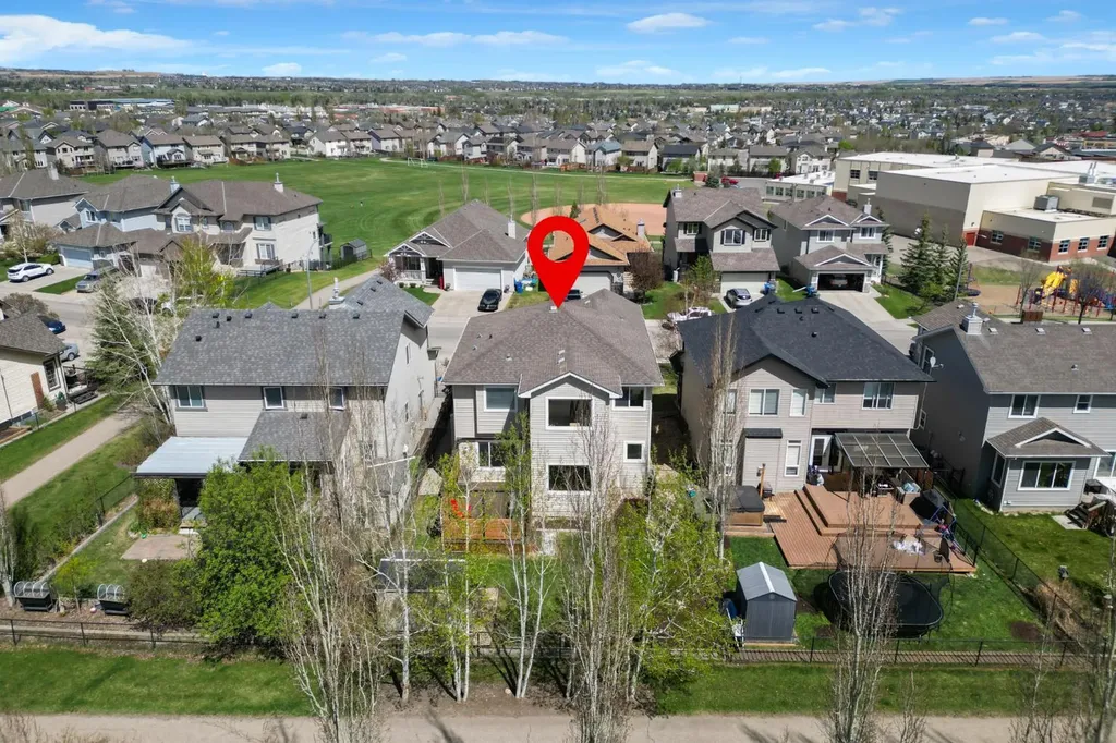 117 Westmount Road Okotoks AB T1S 2J5