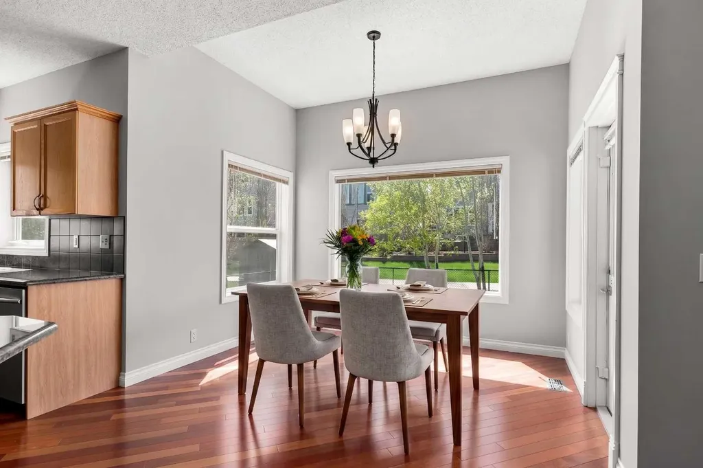 117 Westmount Road Okotoks AB T1S 2J5