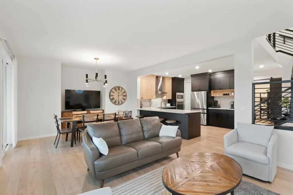 500 Cranbrook Gardens SE Calgary AB T3M 3N5