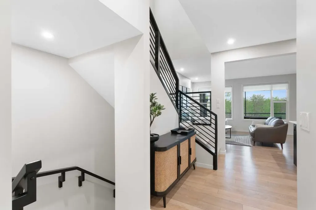 500 Cranbrook Gardens SE Calgary AB T3M 3N5
