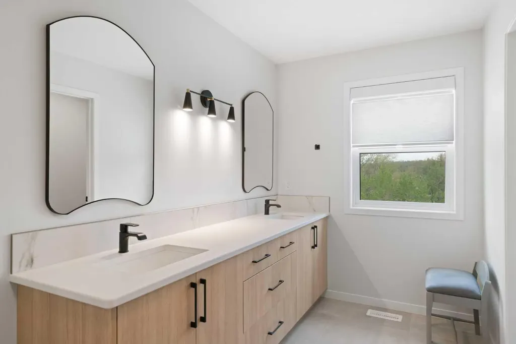 500 Cranbrook Gardens SE Calgary AB T3M 3N5
